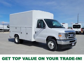 2025 Ford E-350SD Base Cutaway