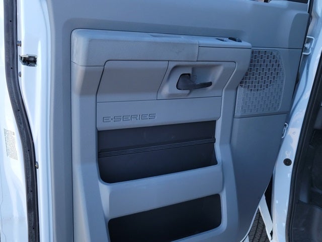 2026 Ford E-350SD Base Cutaway