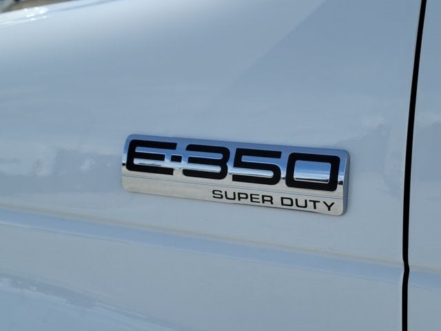 2025 Ford E-350SD Base Cutaway