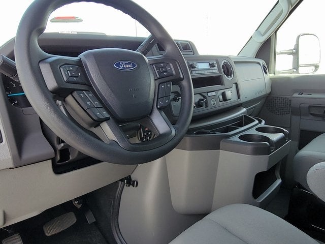 2025 Ford E-350SD Base Cutaway