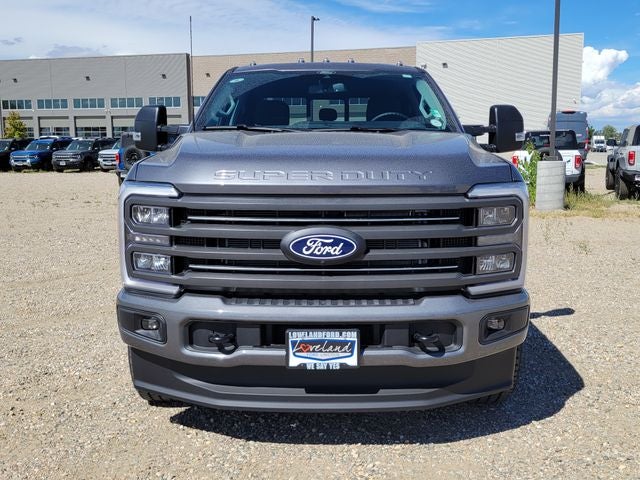 2027 Ford F-250 XLT carhartt