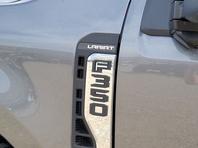 2027 Ford F-350 Lariat