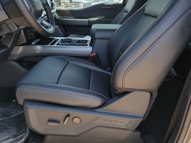 2025 Ford F-350SD Lariat