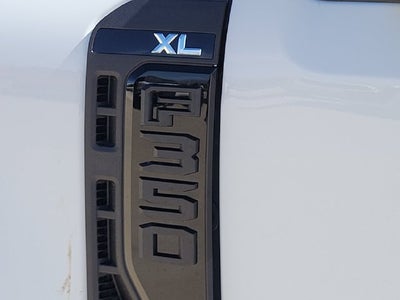 2027 Ford F-350 XL