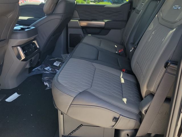 2026 Ford F-350SD Platinum DRW