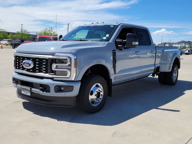 2026 Ford F-350SD Platinum DRW