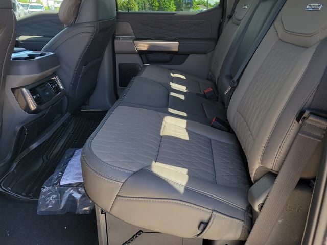 2026 Ford F-350SD Platinum DRW