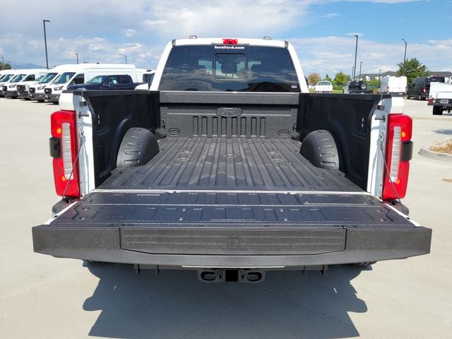 2026 Ford F-350 Lariat DRW