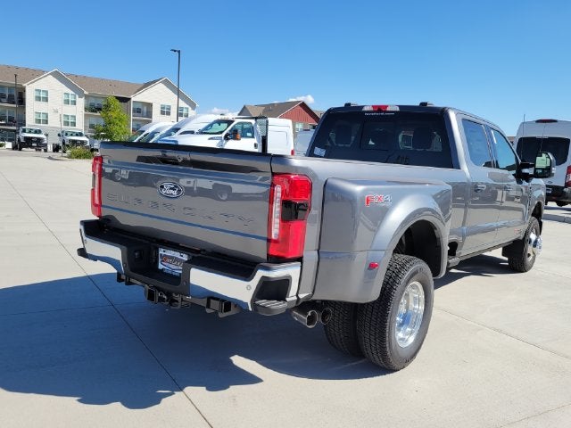 2027 Ford F-350 Lariat DRW