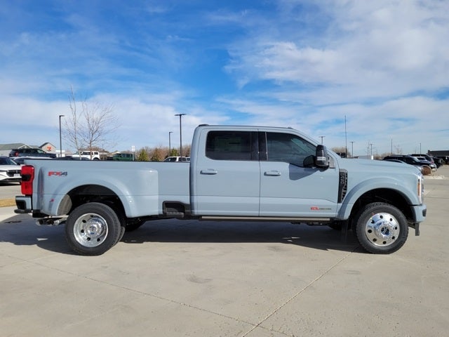 2026 Ford F-450SD Platinum DRW
