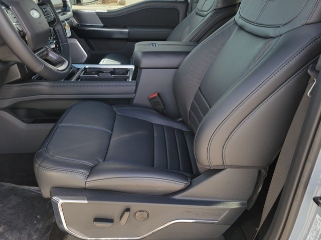 2026 Ford F-450SD Platinum DRW