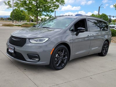 2025 Chrysler Pacifica Limited