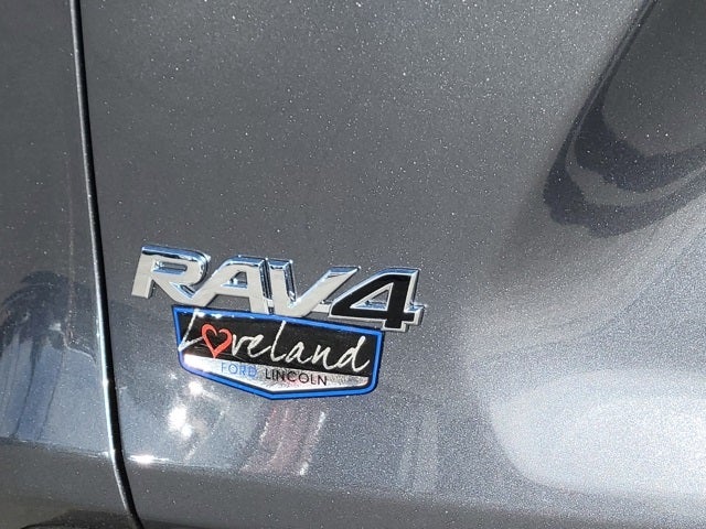2020 Toyota RAV4 LE