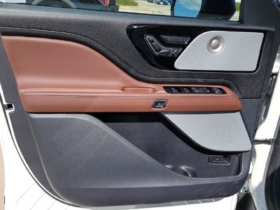 2027 Lincoln Aviator Reserve Premium