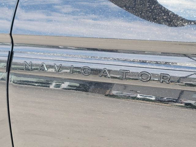 2027 Lincoln Navigator Reserve