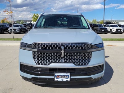 2027 Lincoln Navigator Reserve