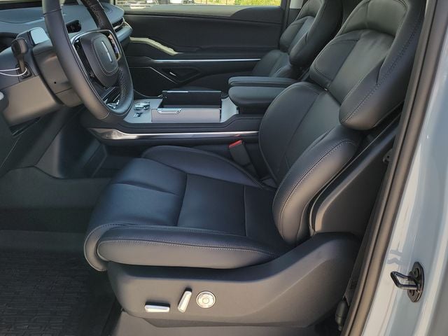 2026 Lincoln Navigator Premiere