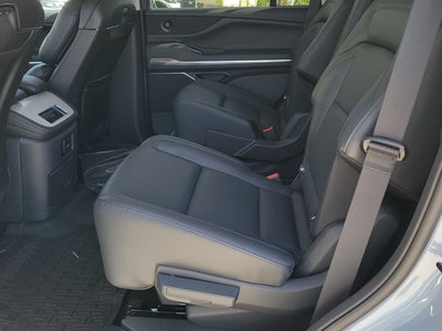 2026 Lincoln Navigator Premiere