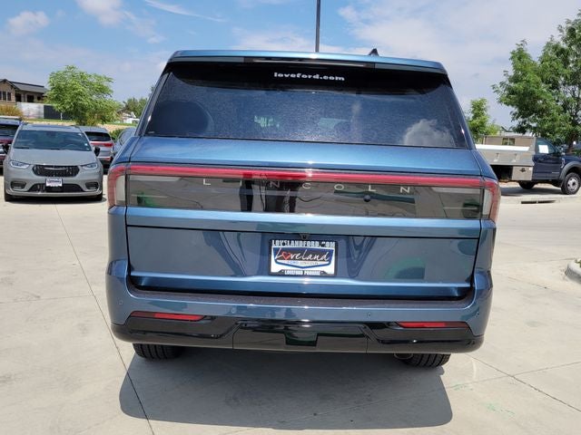 2027 Lincoln Navigator Premiere