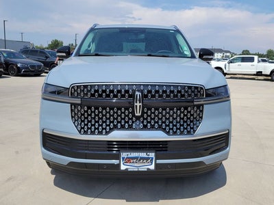 2027 Lincoln Navigator L Reserve