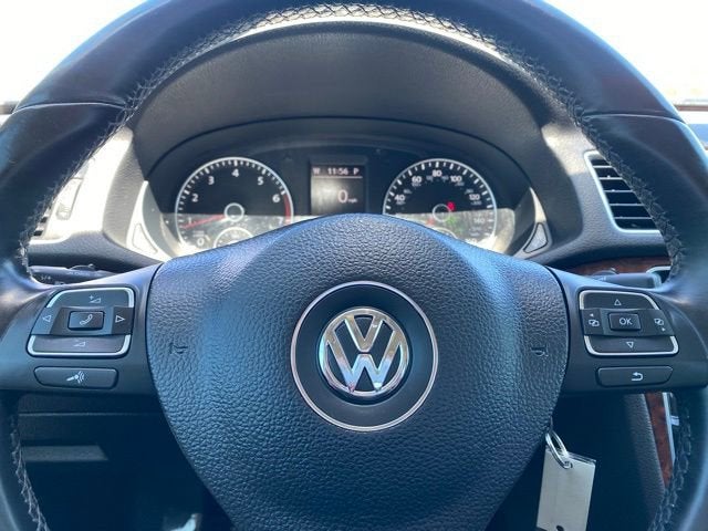 2013 Volkswagen Passat SEL
