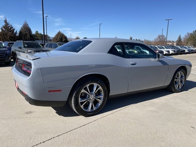2021 Dodge Challenger SXT