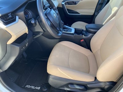 2020 Toyota RAV4 Hybrid LE