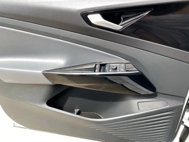 2022 Volkswagen ID.4 Pro