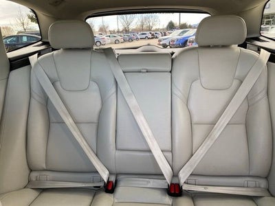 2023 Volvo XC60 Plus Bright Theme