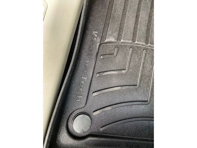 2023 Volvo XC60 Plus Bright Theme