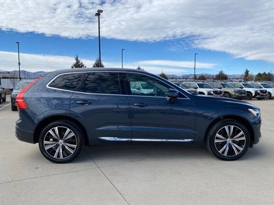 2023 Volvo XC60 Plus Bright Theme