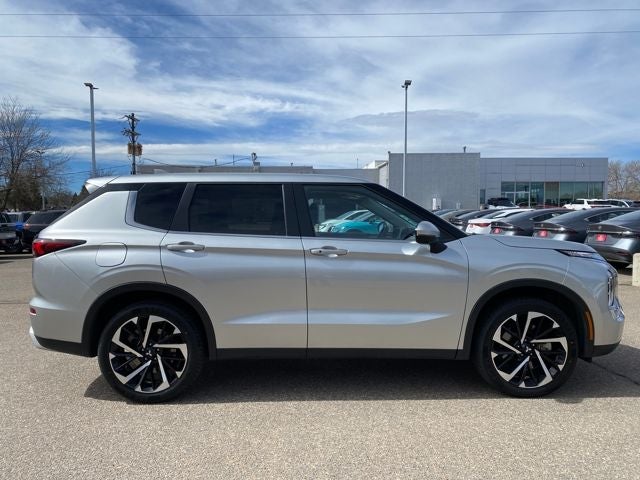 2024 Mitsubishi Outlander SE Black Edition