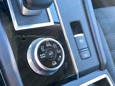 2024 Mitsubishi Outlander PHEV SE