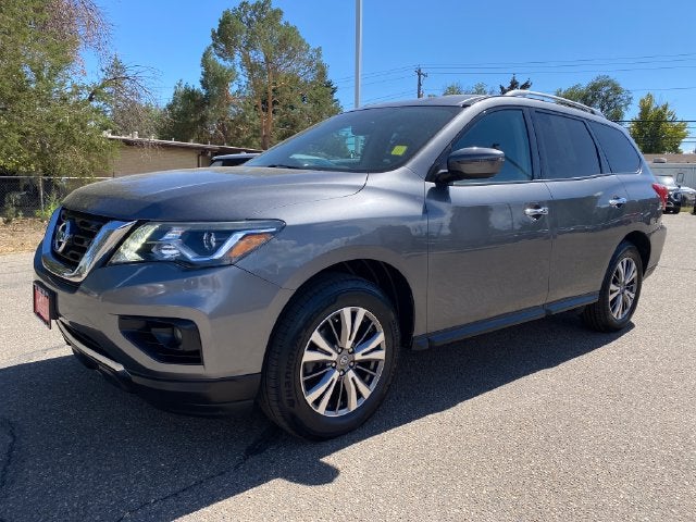 2018 Nissan Pathfinder SV
