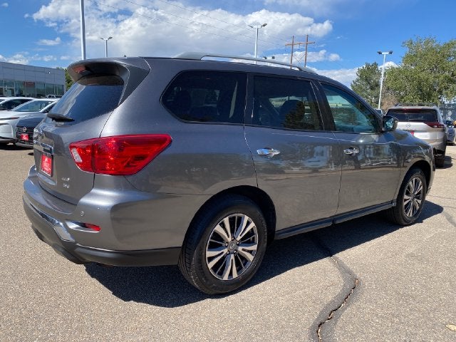 2018 Nissan Pathfinder SV