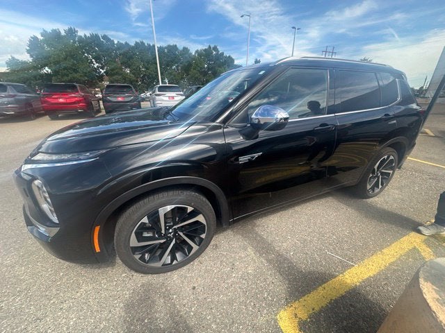 2025 Mitsubishi Outlander PHEV SEL