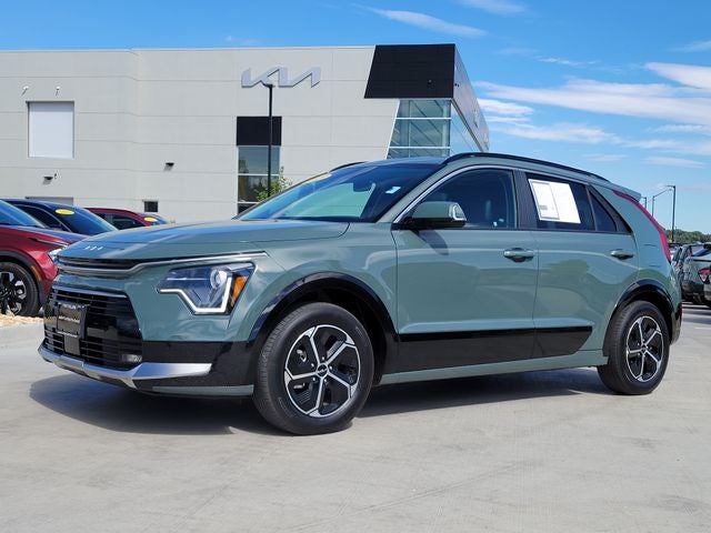 2025 Kia Niro SX