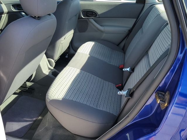 2005 Ford Focus ZX4