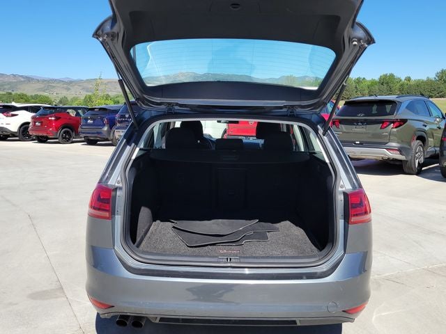 2016 Volkswagen Golf SportWagen S